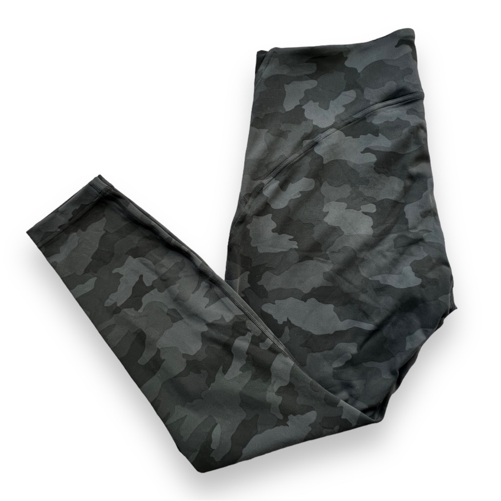 Lululemon Women’s InStill High-Rise Tight 28” Size 16